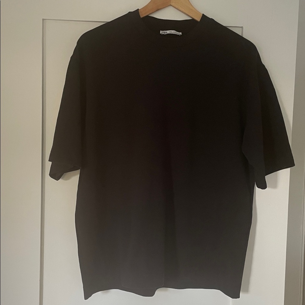 Zara Men's Black Heavyweight Short Sleeve Tee